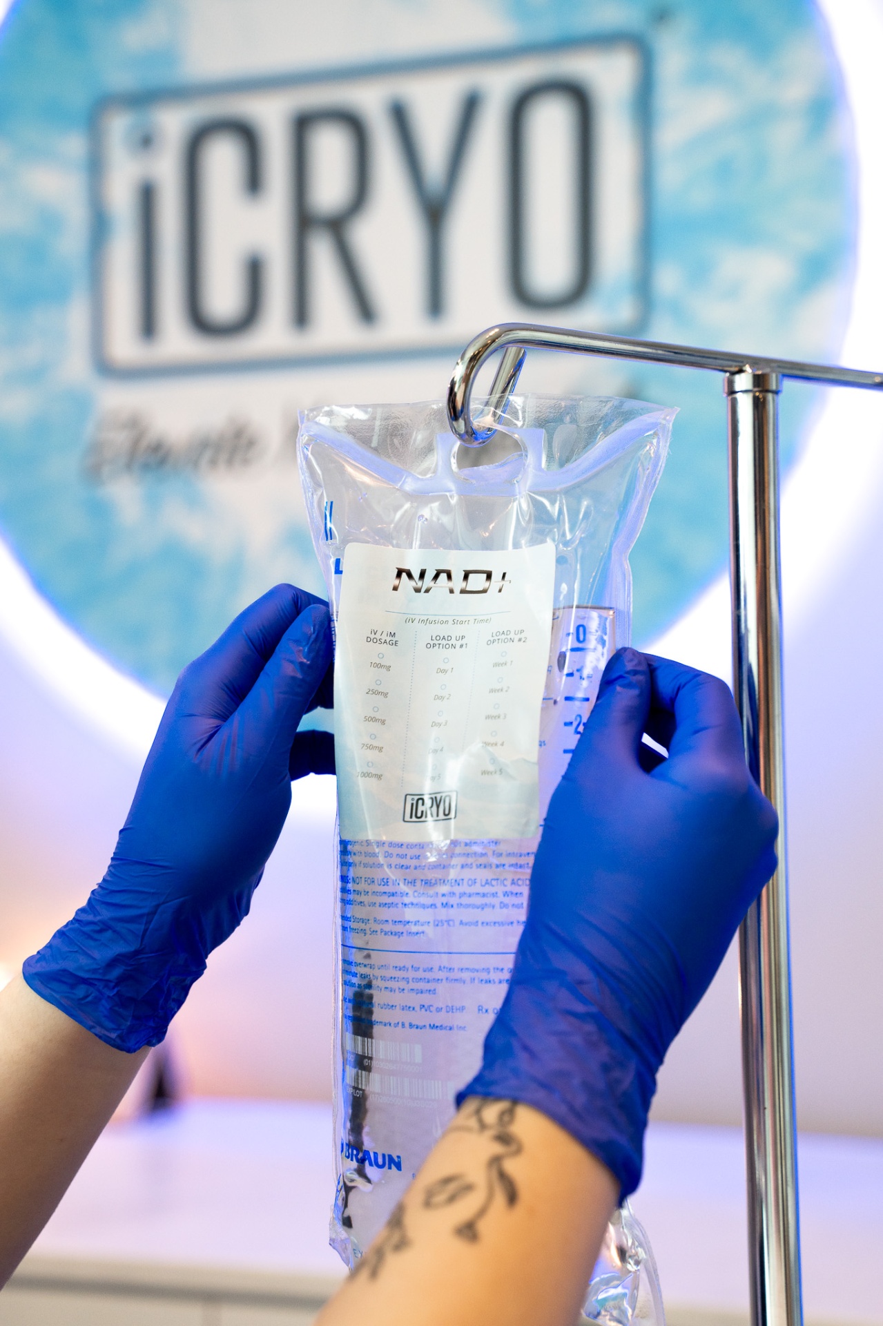 iCRYO Branford NAD+ IV infusion bag with dosing chart